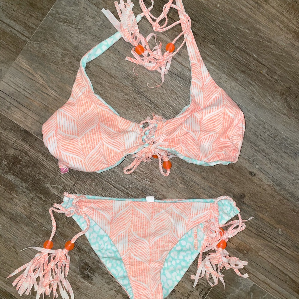 Victoria’s Secret Reversible Tie Bikini